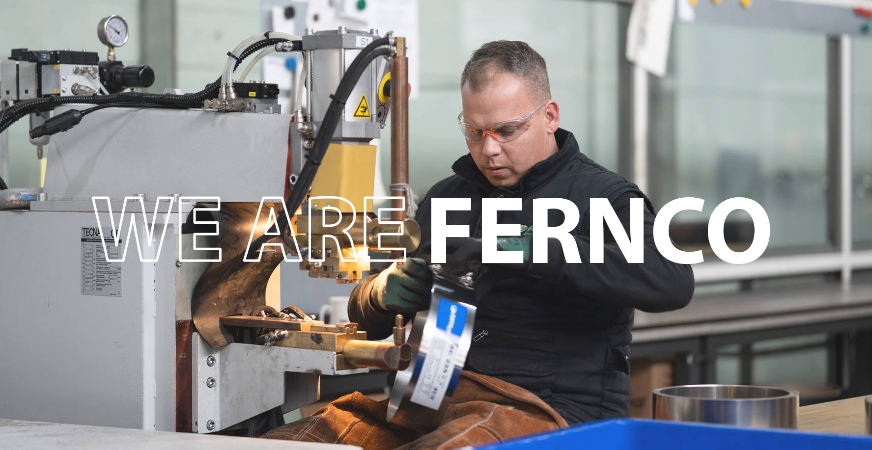 "WE ARE FERNCO" auf einem Produktionsfoto